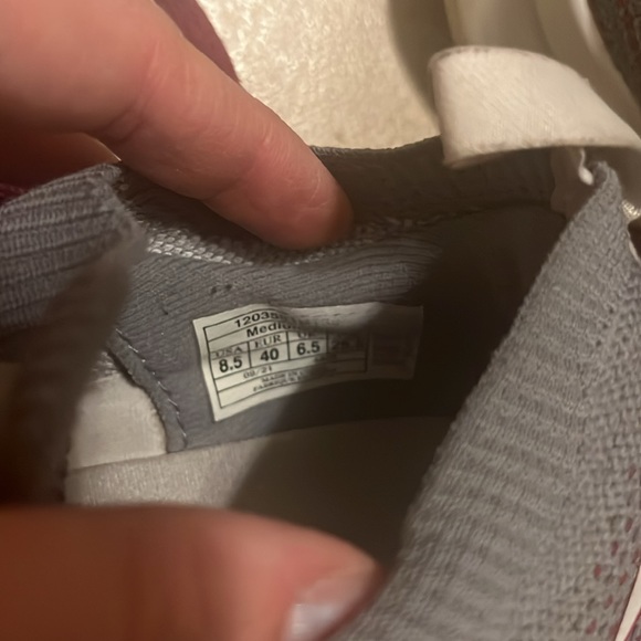 Brooks Levitate 5 Stealth Fit women’s 8.5 - Picture 9 of 9